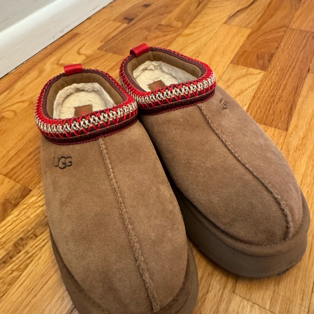UGG Tazz II